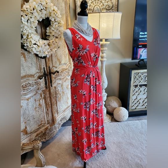 Nicole Miller Coral Red Floral Maxi. XL - Picture 4 of 9